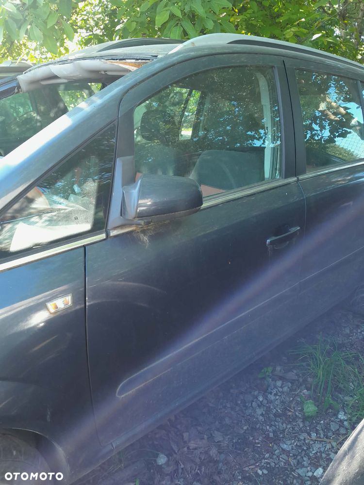 Części OPEL ZAFIRA B 1.9 DIESEL 2005r. DRZWI przód prawe lewe TYŁ prawe leweZ168 - 1