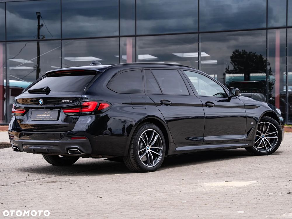 BMW Seria 5 530e M Sport sport - 12