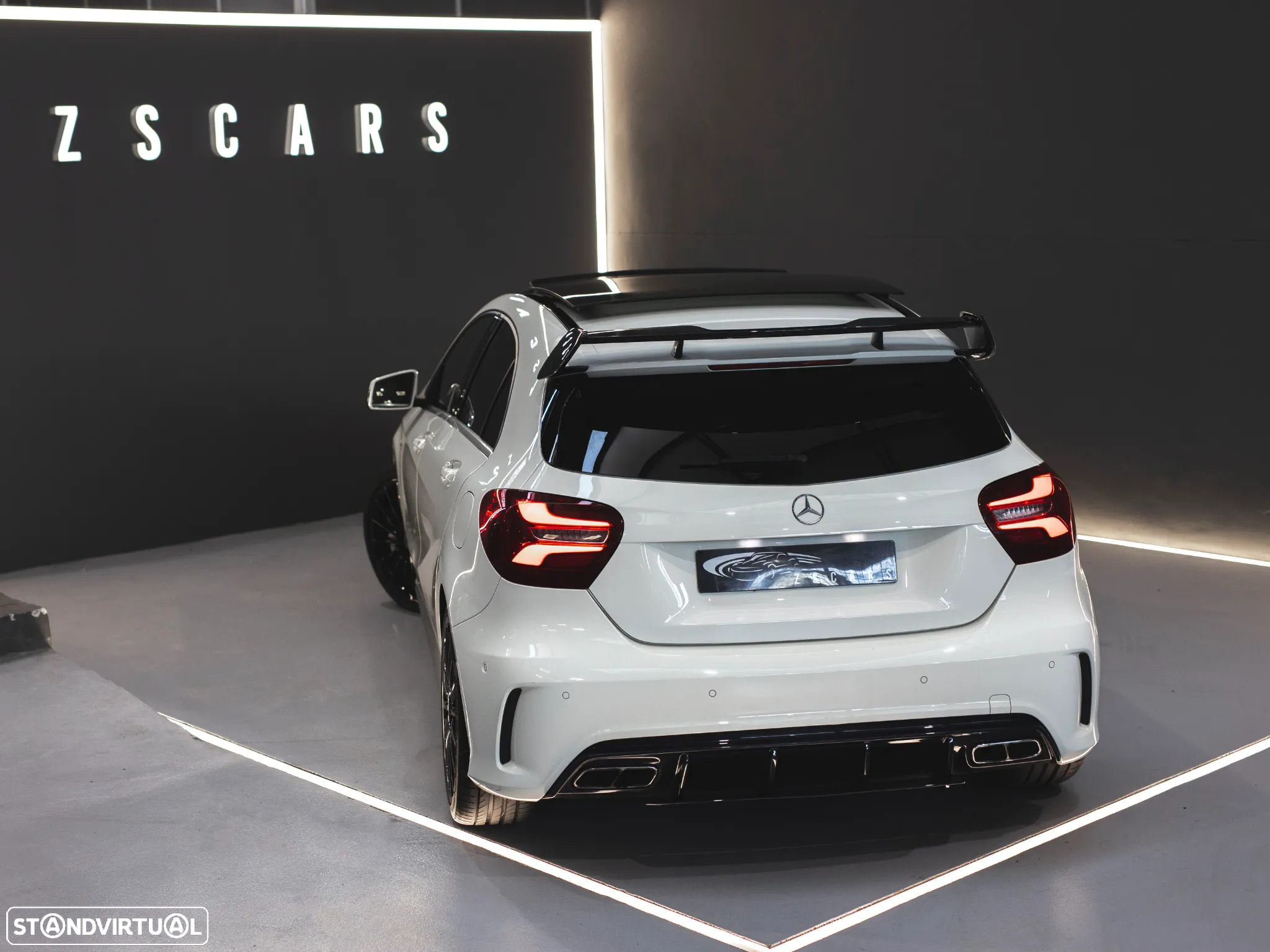 Mercedes-Benz A 45 AMG 4-Matic - 7