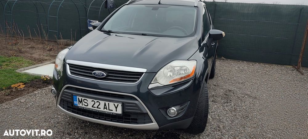Ford Kuga 2.0 TDCi 2x4 Titanium - 38