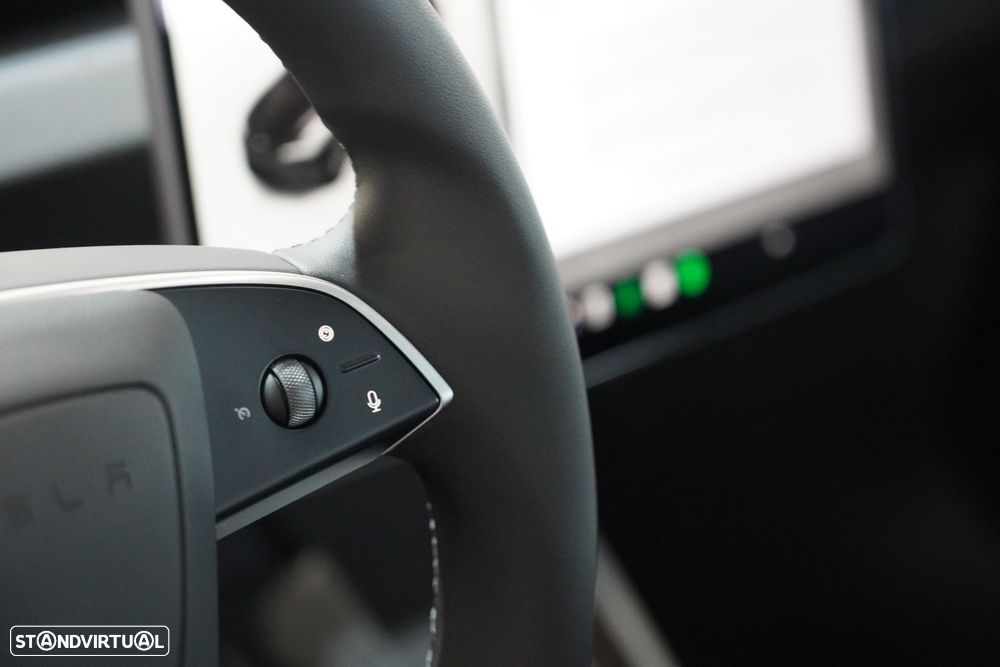 Tesla Model 3 - 12
