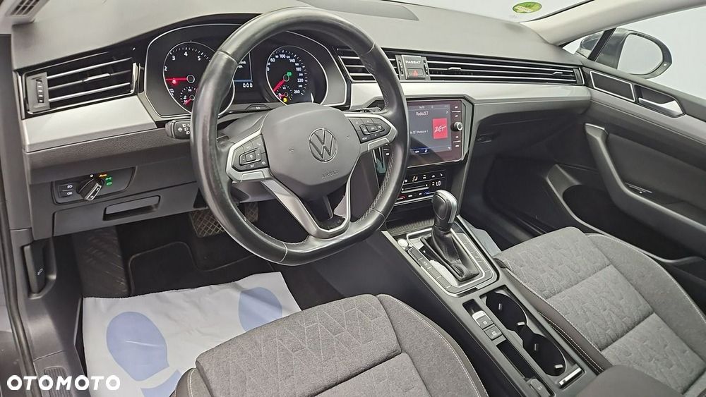 Volkswagen Passat Variant 1.5 TSI EVO Business DSG - 9