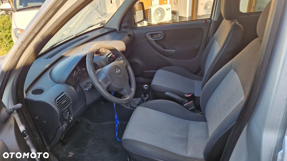 Opel Combo - 8
