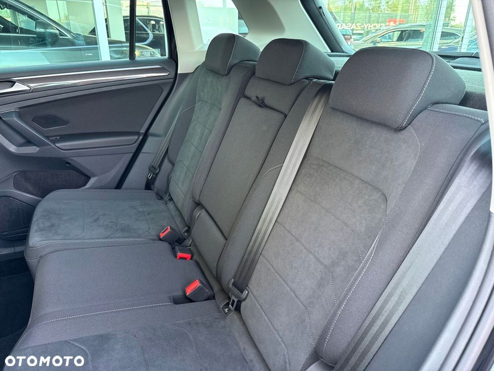 Volkswagen Tiguan 2.0 TSI 4Mot Elegance DSG - 20
