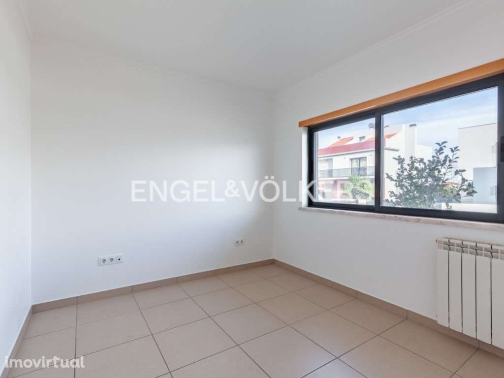 Moradia T5 com Piscina no Pinhal Novo - Grande imagem: 4/36