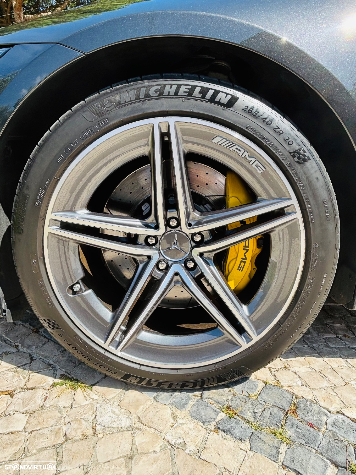 Mercedes-Benz AMG GT 53 4Matic+ - 12