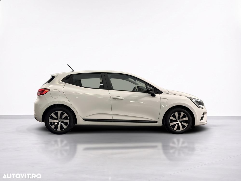 Renault Clio - 7