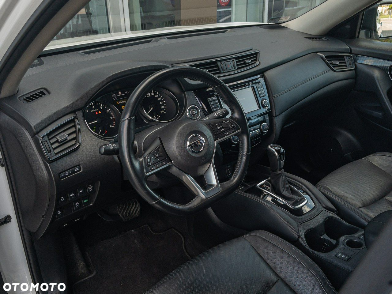 Nissan X-Trail - 8