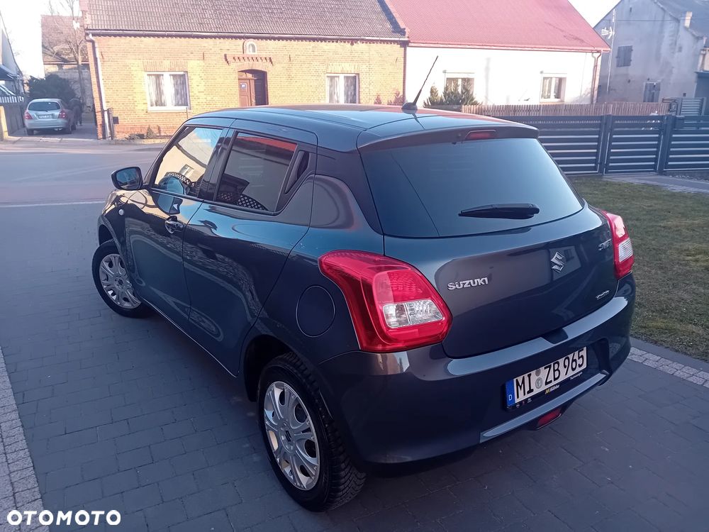 Suzuki Swift 1.2 Dualjet Allgrip Comfort - 10