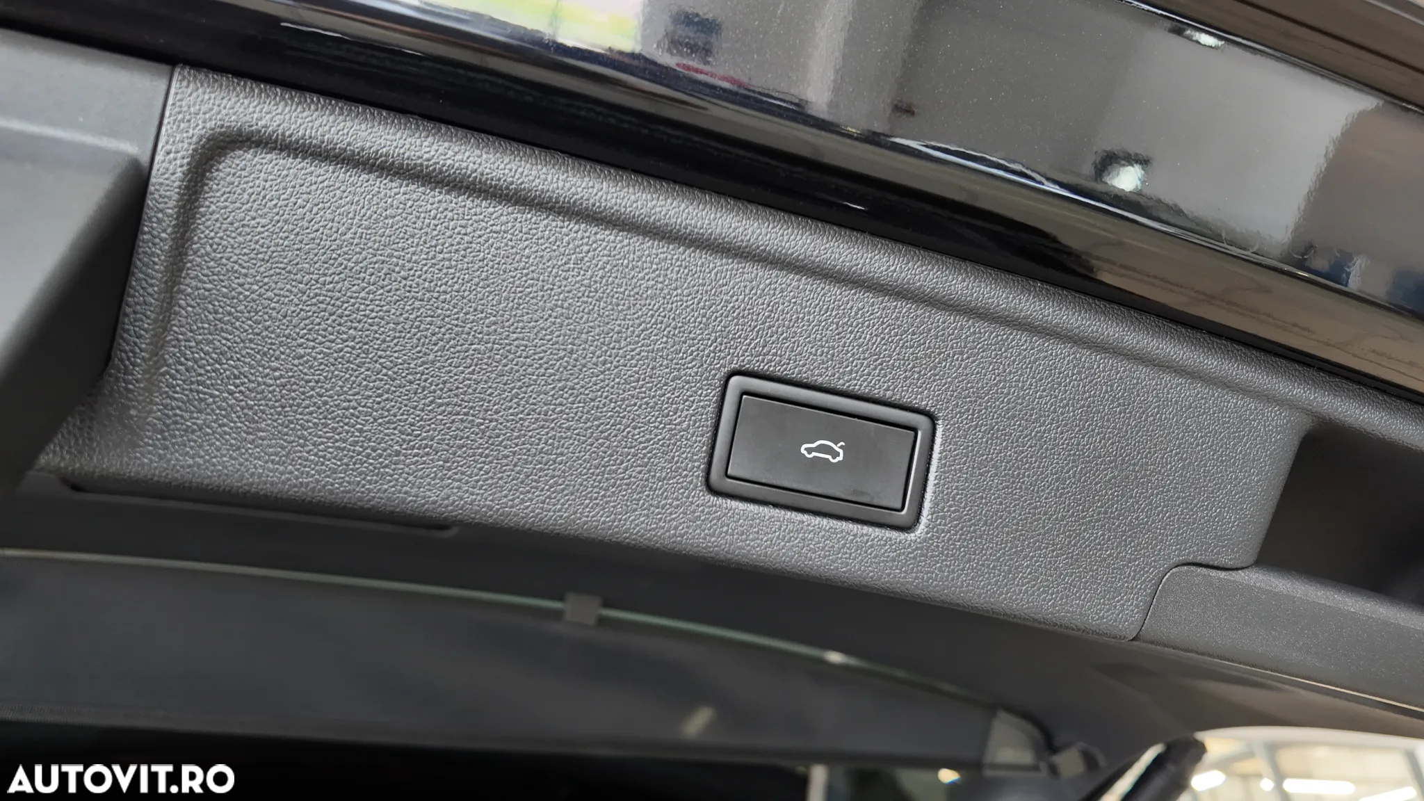 Volkswagen Touareg V6 TDI 4MOTION Elegance - 36