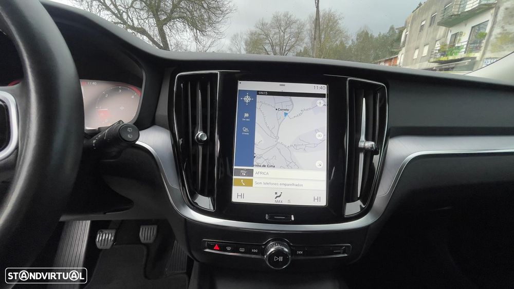 Volvo V60 D3 Momentum Pro - 20