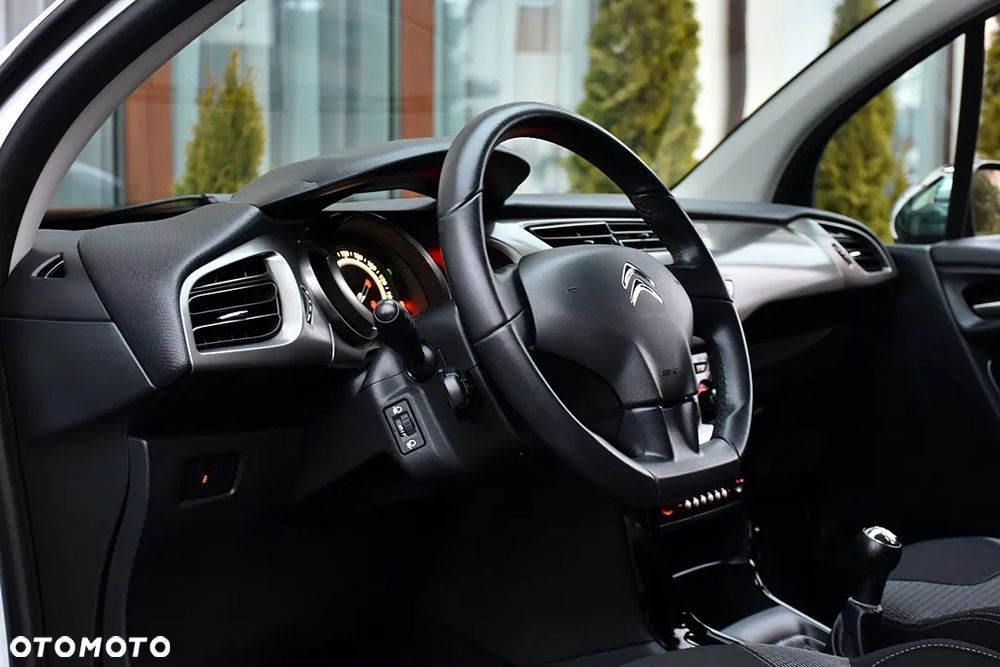 Citroën C3 Pure Tech (VTi) 82 Exclusive - 17