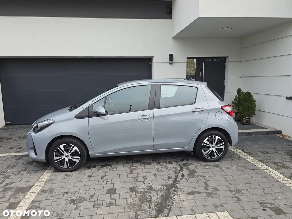 Toyota Yaris 1.5 Dynamic - 4