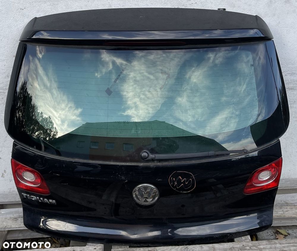 # VW TIGUAN 5N0 2007 - KLAPA TYŁ  POKRYWA BAGAŻNIKA SZYBA LAMPY LOTKA - 1