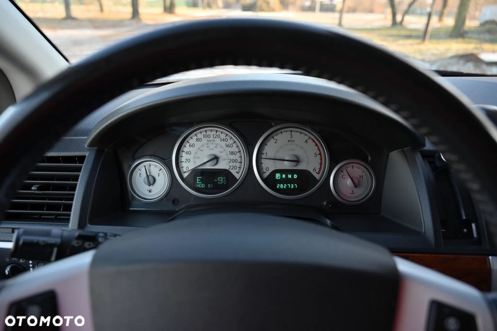 Chrysler Grand Voyager 2.8 CRD Automatik Limited - 29