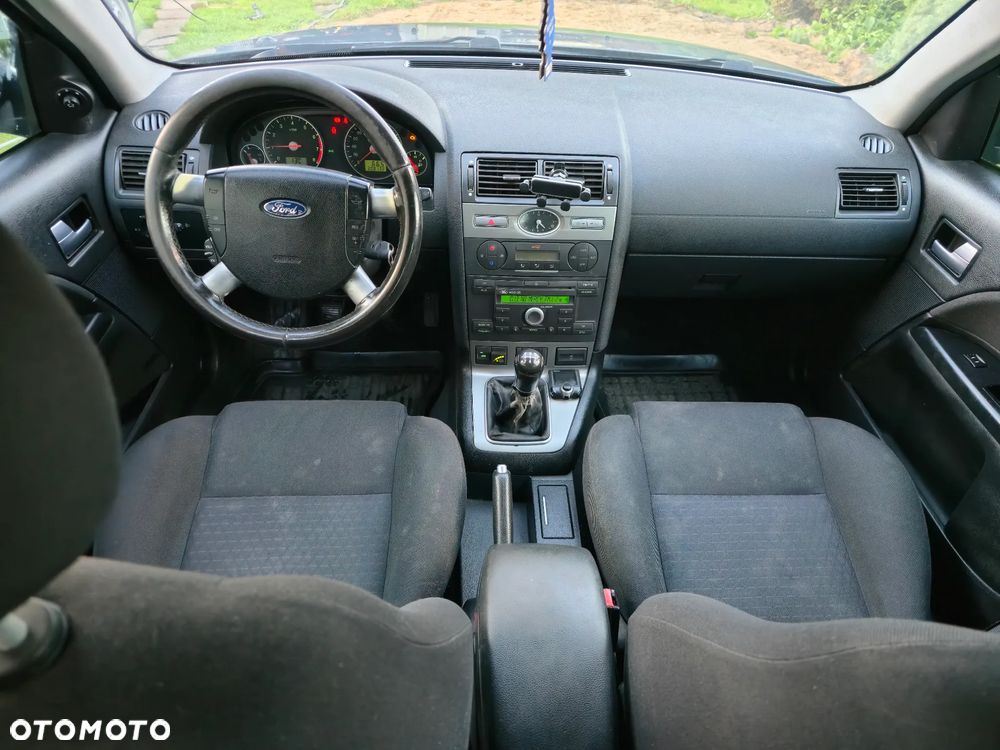 Ford Mondeo - 15