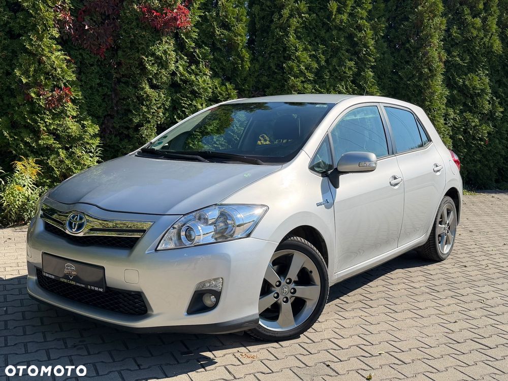 Toyota Auris 1.8 HSD Luna