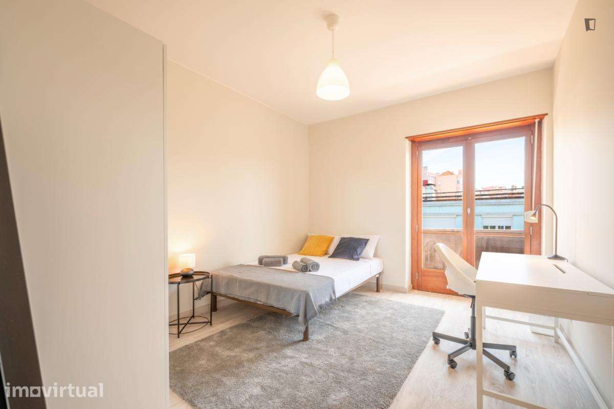 Quarto - localizado em Saldanha Lisbon - Grande imagem: 2/18