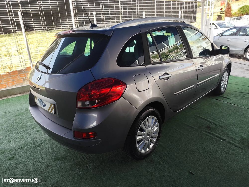 Renault Clio Break 1.5 dCi Dynamique S - 12