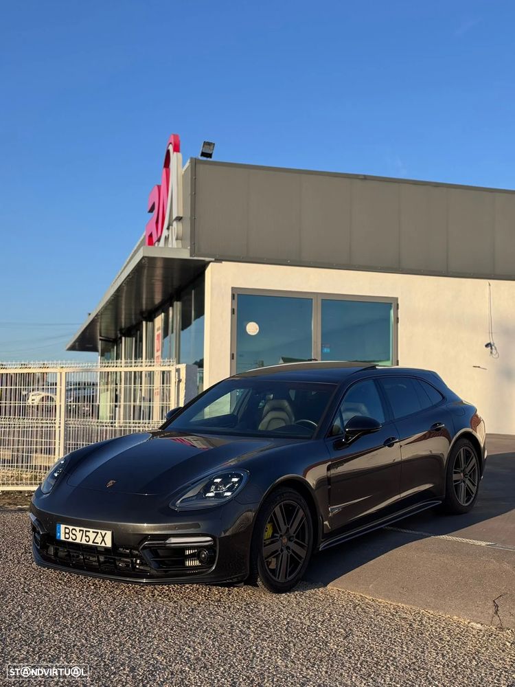Porsche Panamera Sport Turismo 4 E-Hybrid Platinum Edition PDLS - 1