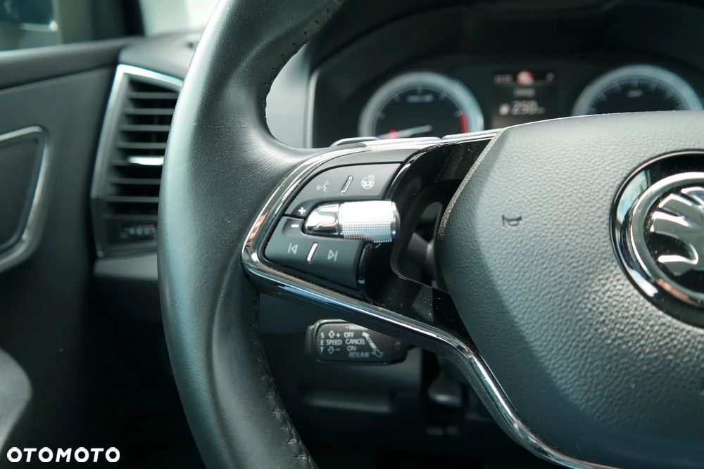 Skoda Karoq 1.5 TSI ACT GPF 4x2 Style DSG - 17