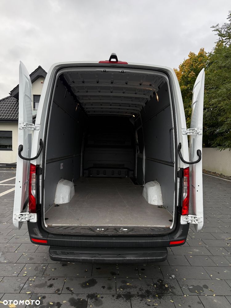 Mercedes-Benz Sprinter 317 - 31
