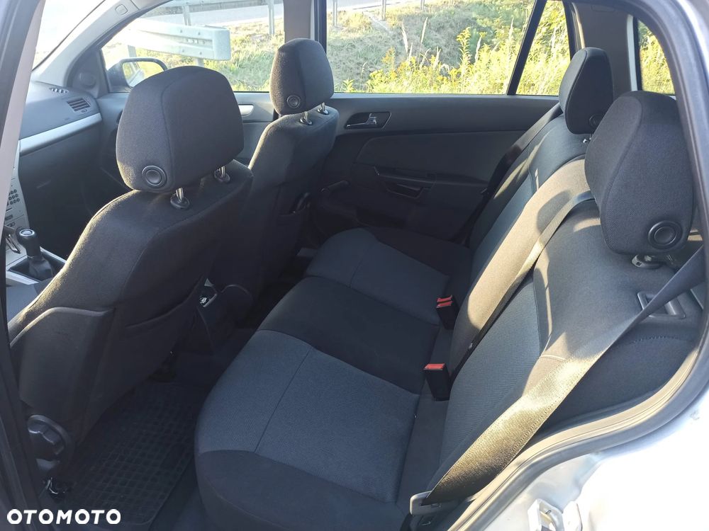 Opel Astra - 11