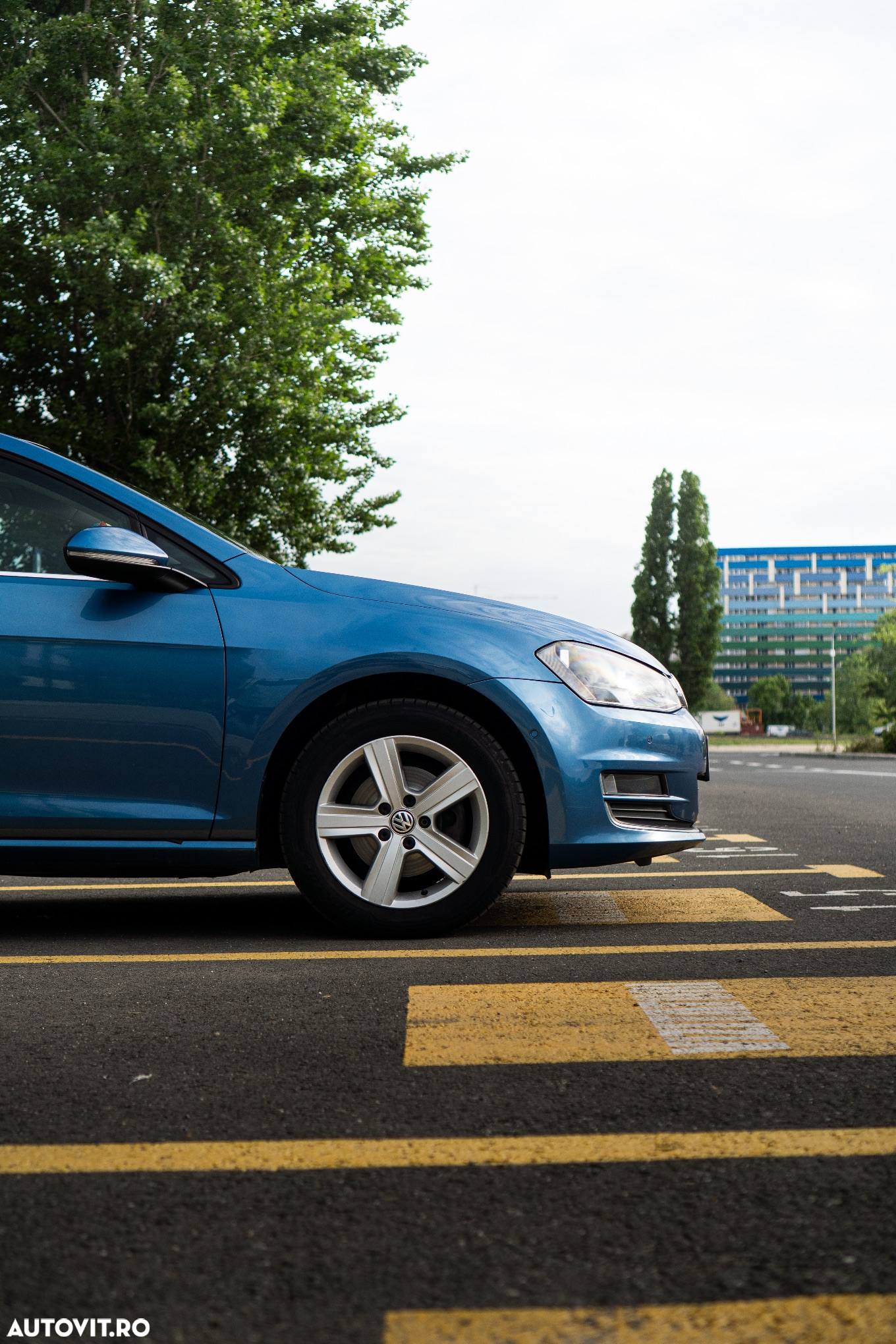 Volkswagen Golf 1.6 TDI DPF BlueMotion Technology Highline - 19