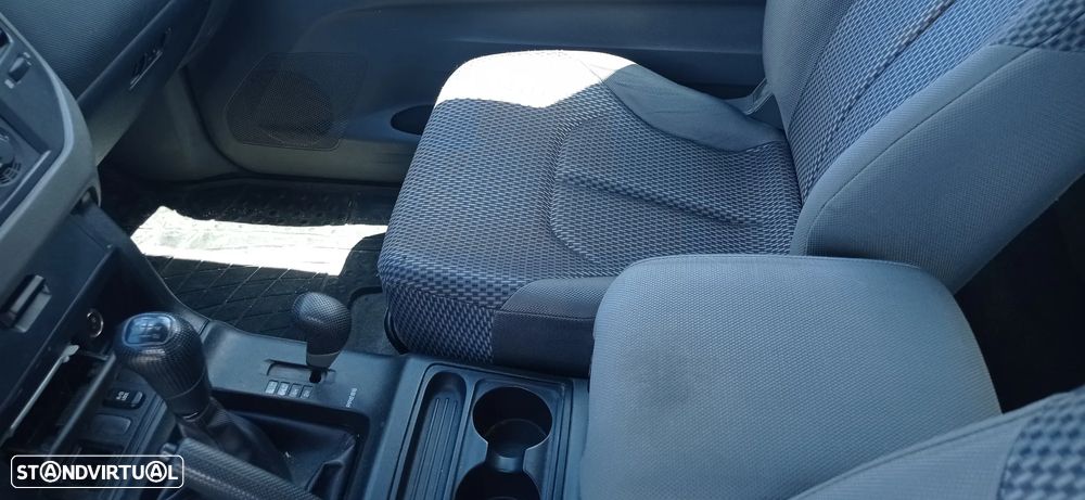 Mitsubishi Pajero - 11
