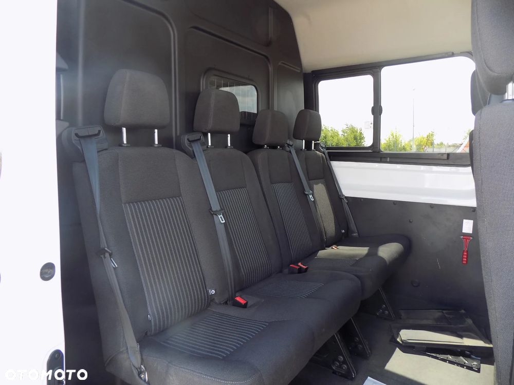 Ford Transit - 12