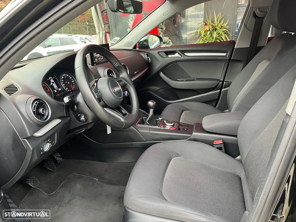 Audi A3 Sportback 1.6 TDI Attraction - 11