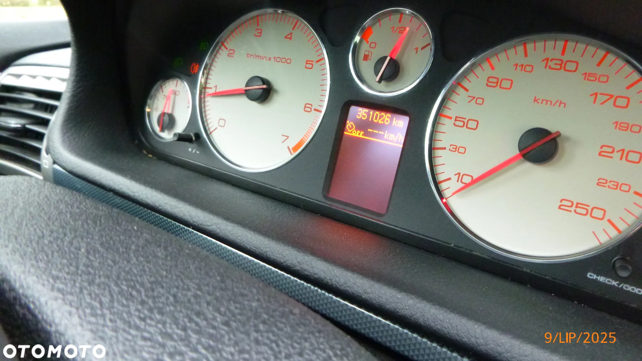 Peugeot 407 2.0 Premium - 14