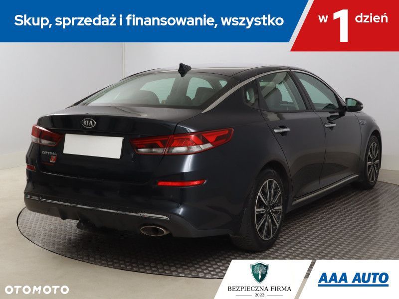 Kia Optima - 7