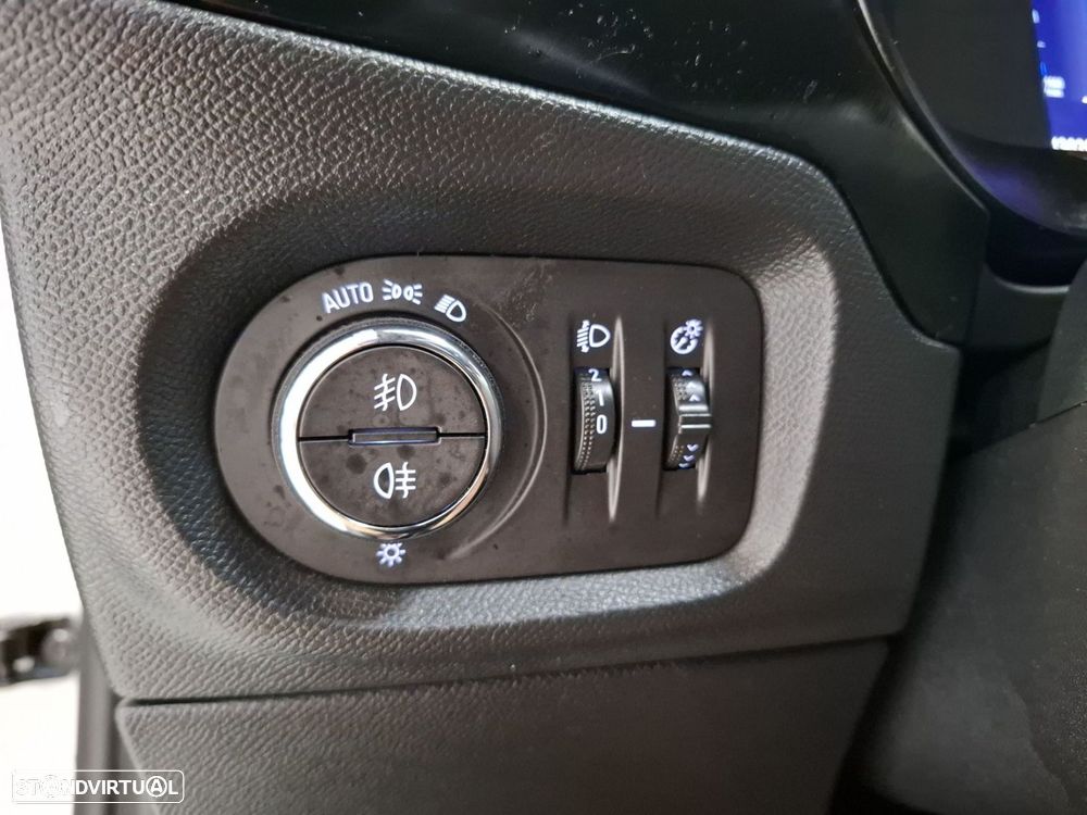 Opel Corsa 1.2 T GS - 20