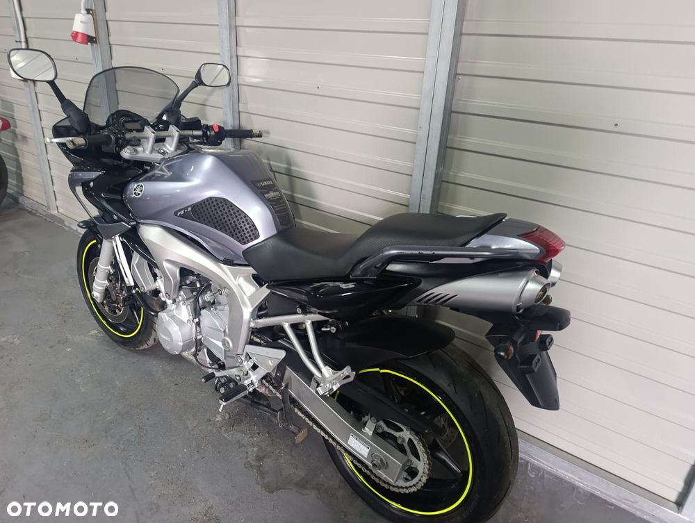 Yamaha FZ6 - 6