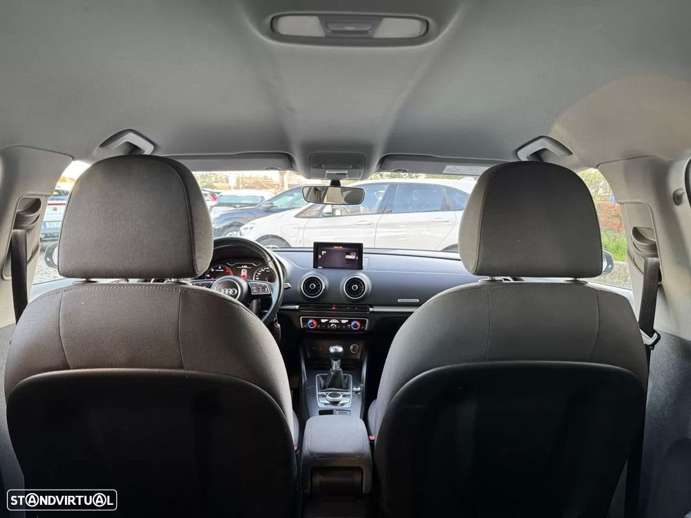 Audi A3 Sportback 1.6 TDI Design - 17