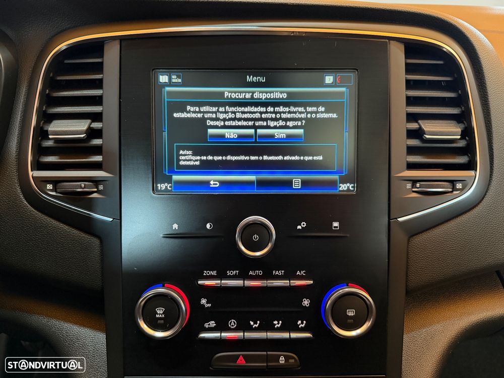 Renault Mégane Sport Tourer BLUE dCi 115 ZEN - 12