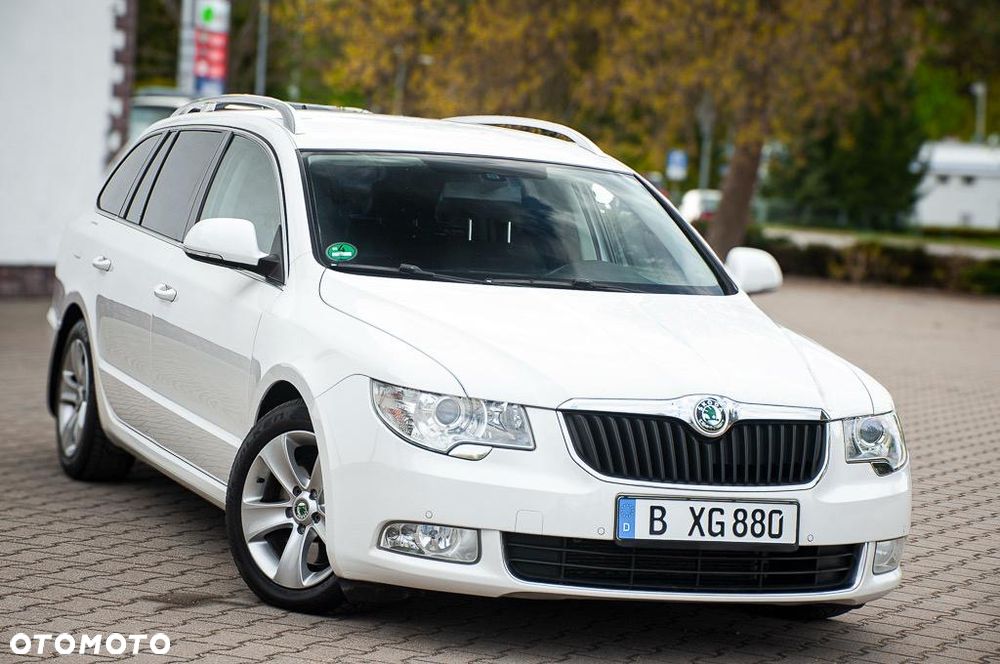 Skoda Superb 2.0 TDI DSG Ambition - 8