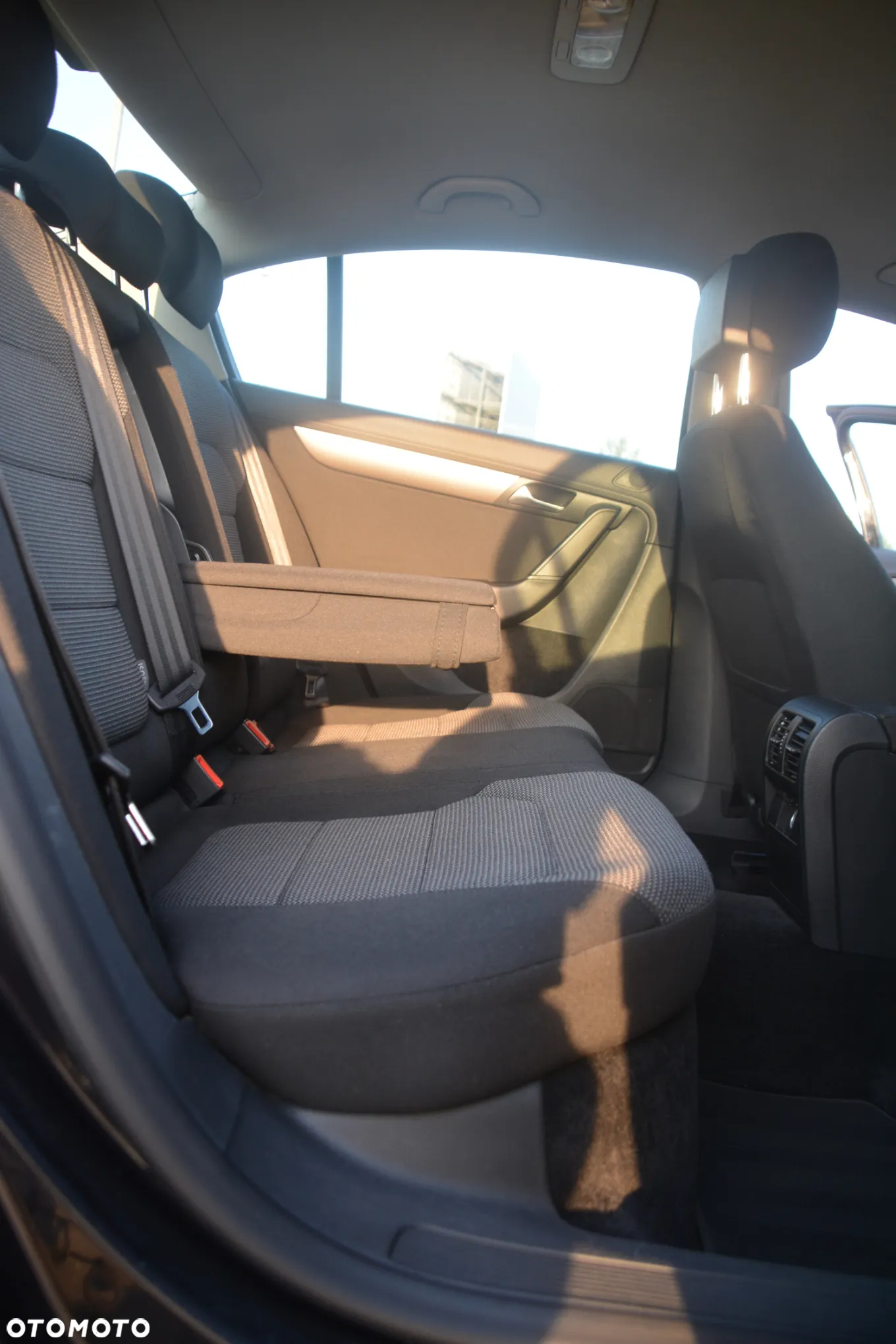 Volkswagen Passat 1.4 TSI Comfortline - 11