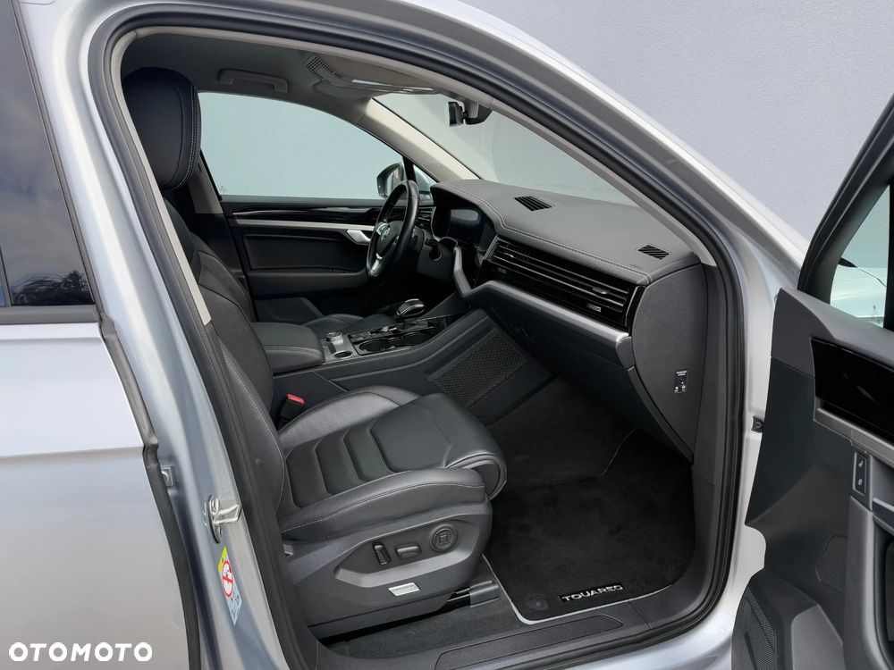 Volkswagen Touareg 3.0 V6 TDI SCR 4Mot - 12