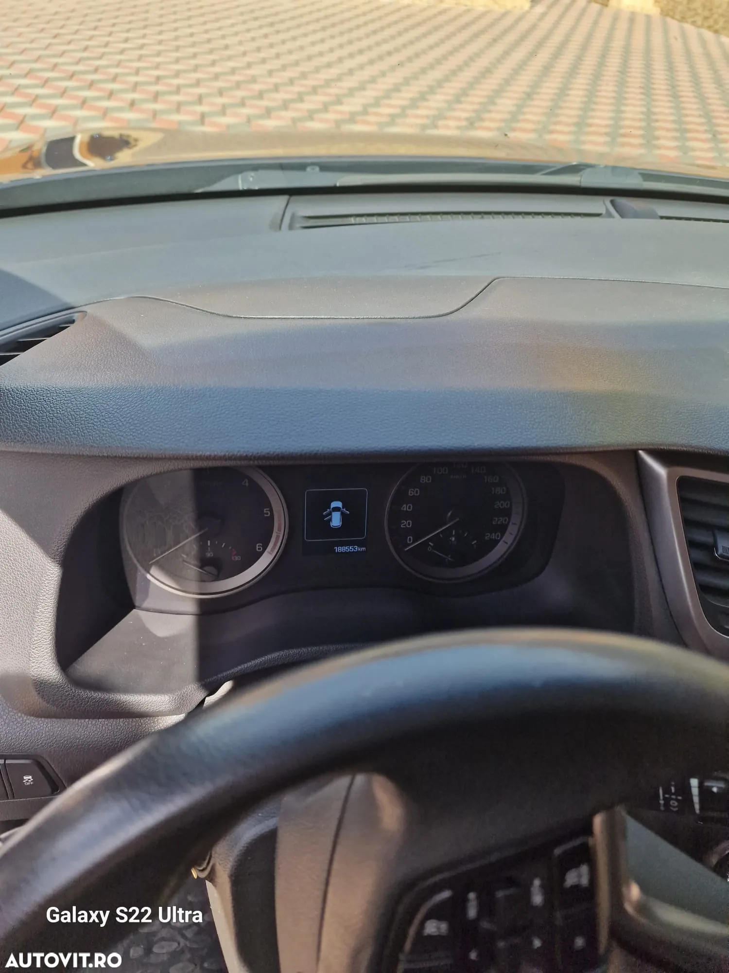 Hyundai Tucson 2.0 CRDI 4WD 6MT Premium - 5