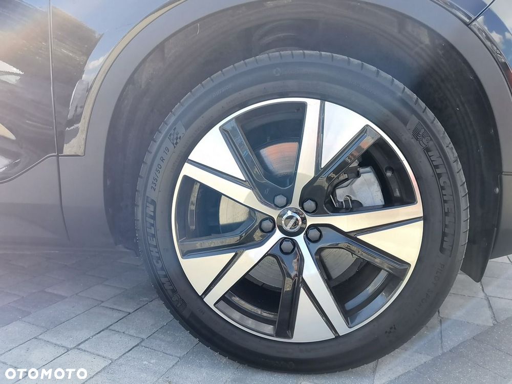 Volvo XC 40 82kWh Recharge Twin AWD Plus - 36