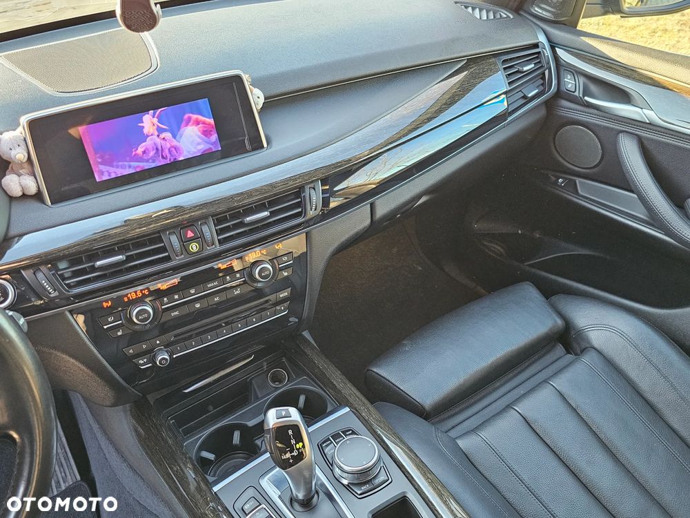 BMW X5 xDrive30d Sport-Aut - 27