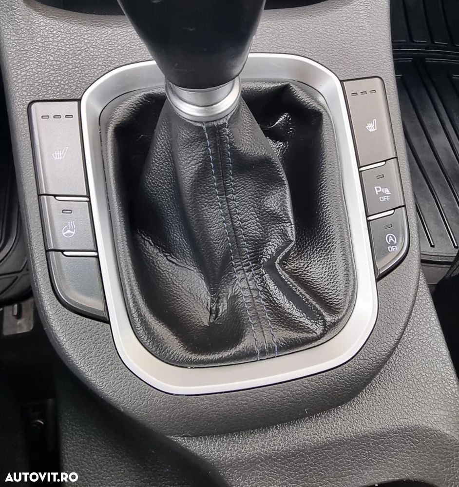 Hyundai i30 1.6 CRDI YES! - 12