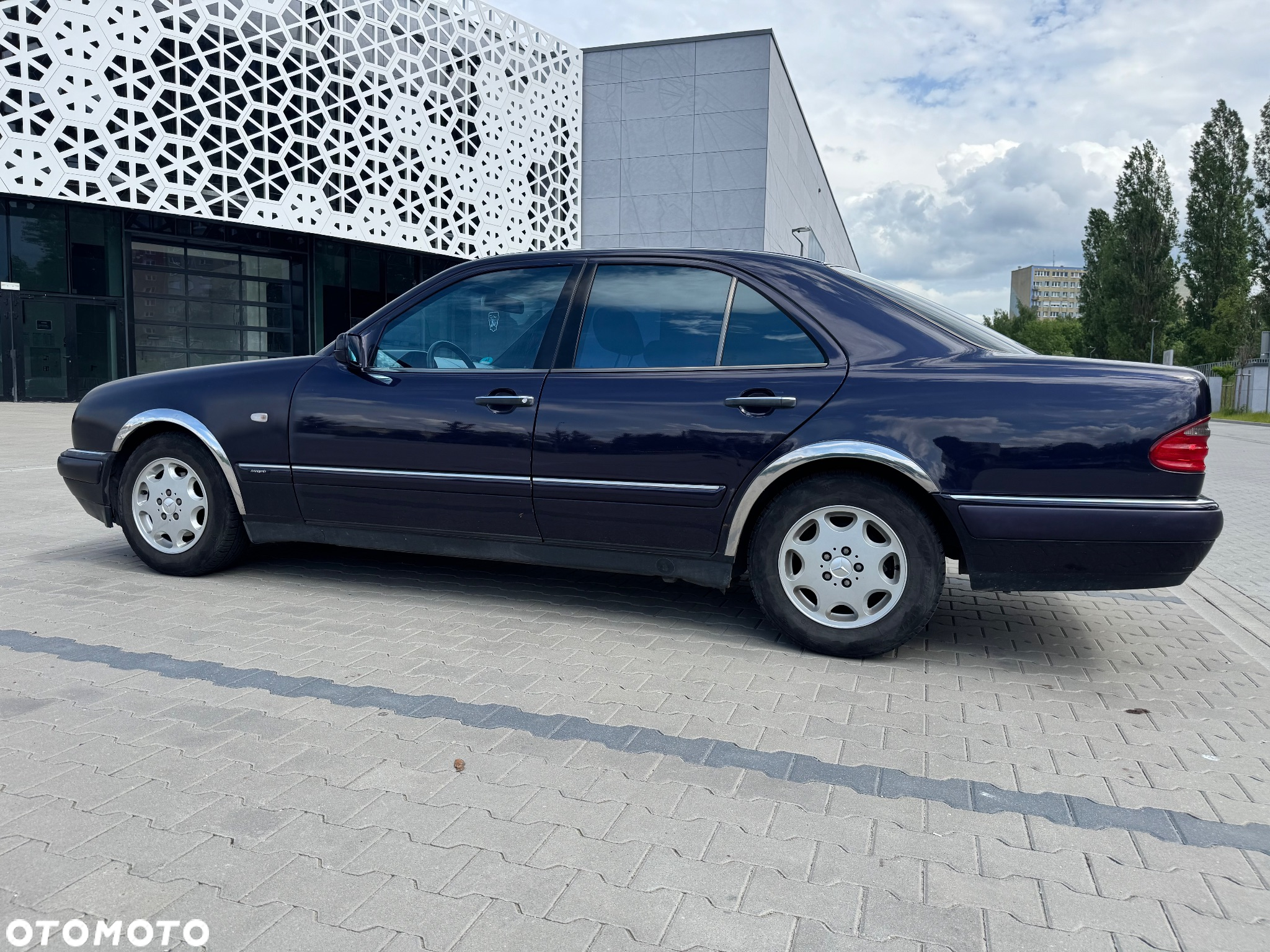 Mercedes-Benz Klasa E 200 Avantgarde - 11