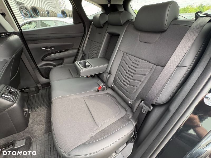 Hyundai Tucson 1.6 T-GDi HEV Executive 2WD - 16