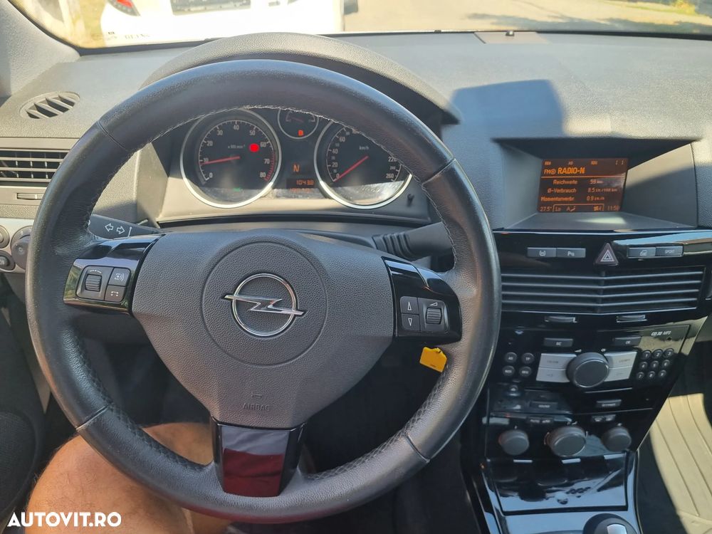 Opel Astra 1.6 Easytronic Cosmo - 11