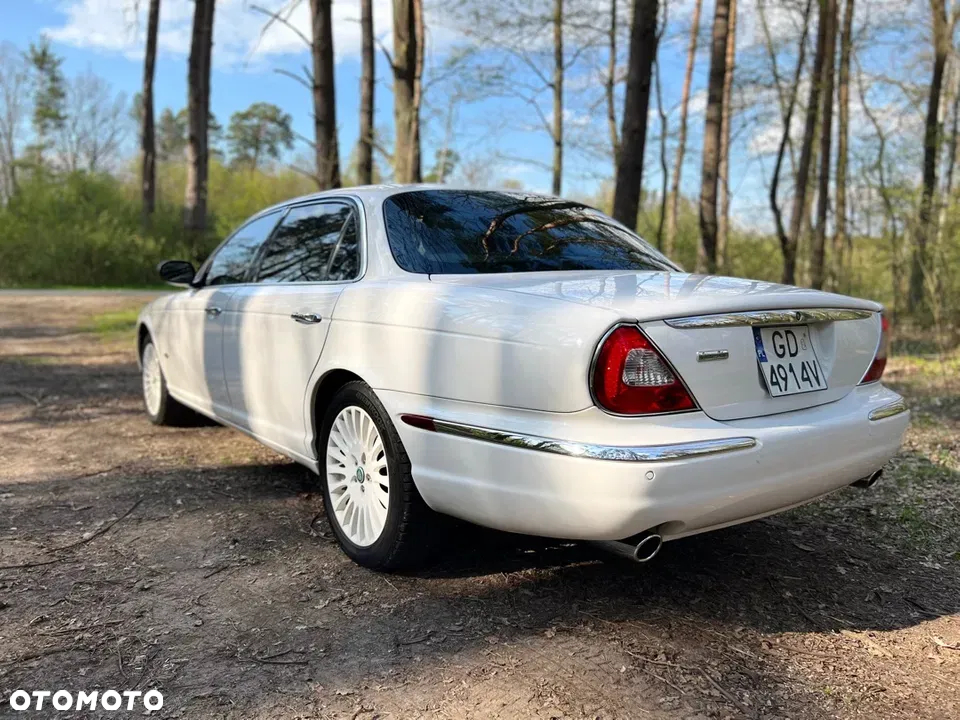 Jaguar XJ - 6