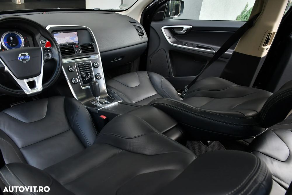 Volvo XC 60 2.4D AWD Aut. Summum - 35
