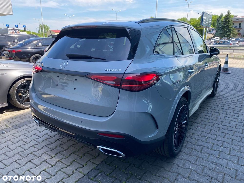 Mercedes-Benz GLC - 4